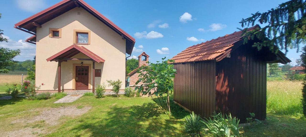 Holiday House And Apartments Vale ドゥガ・レサ エクステリア 写真