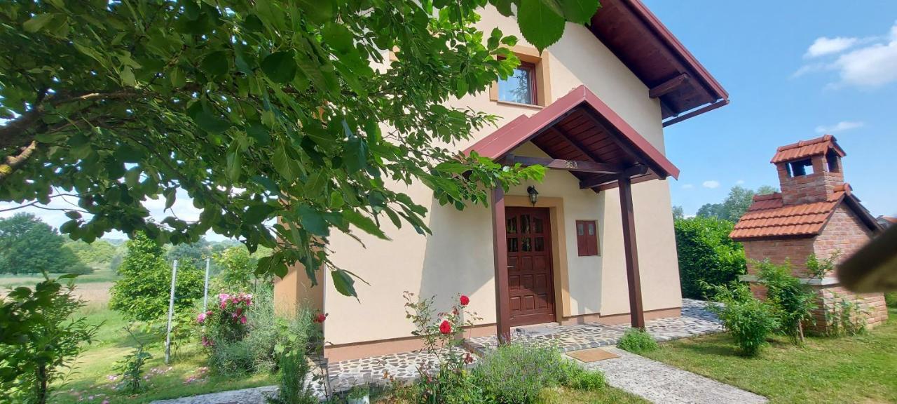 Holiday House And Apartments Vale ドゥガ・レサ エクステリア 写真