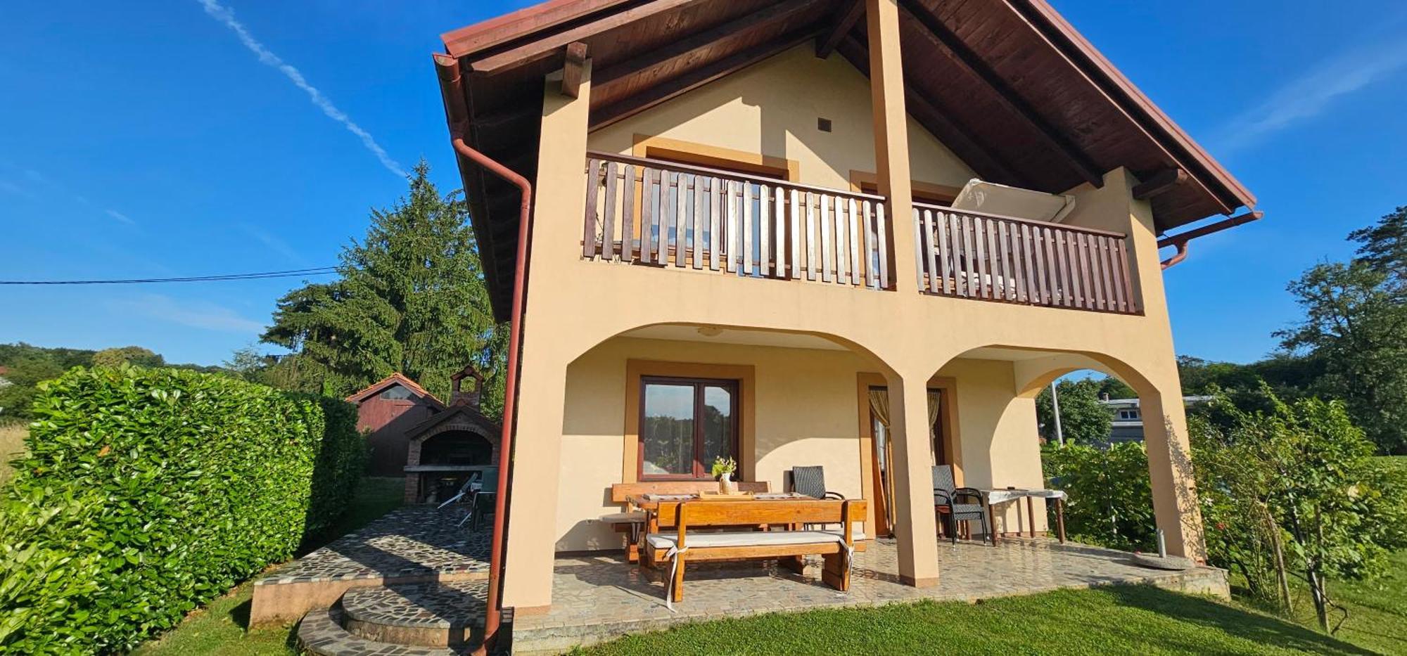 Holiday House And Apartments Vale ドゥガ・レサ エクステリア 写真
